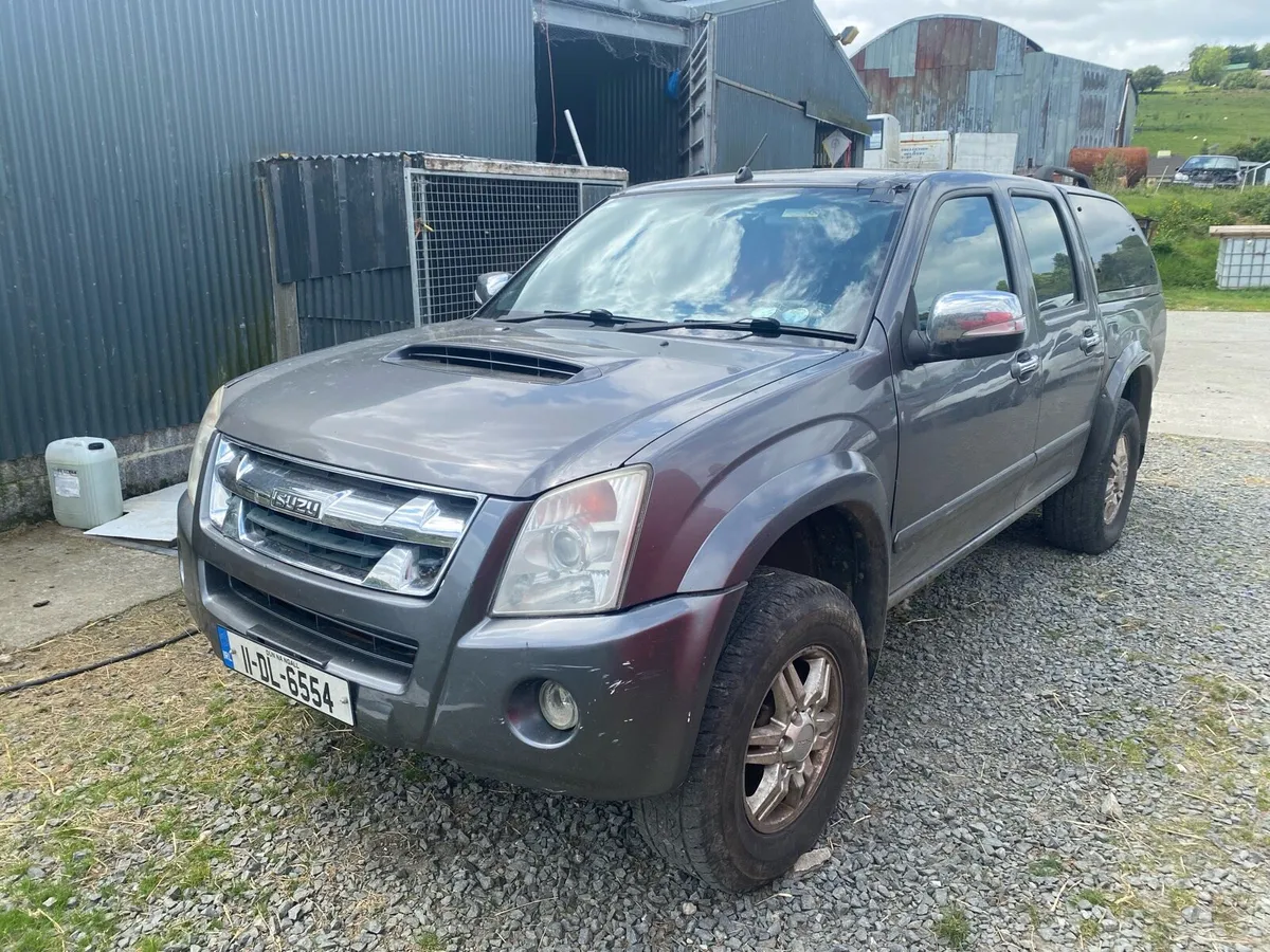 Isuzu Rodeo - Image 2