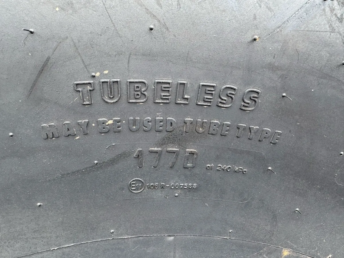 750/65 R26 Alliance Tyres - Image 4