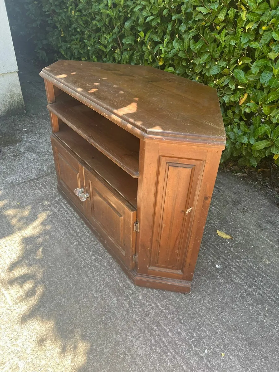 Corner unit for TV - Image 1