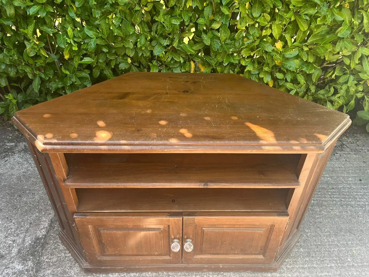 Corner unit for TV - Image 2