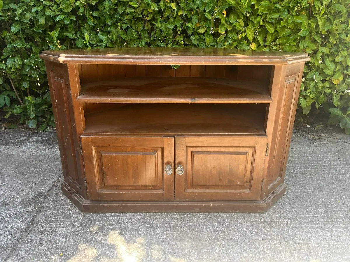 Corner unit for TV - Image 3