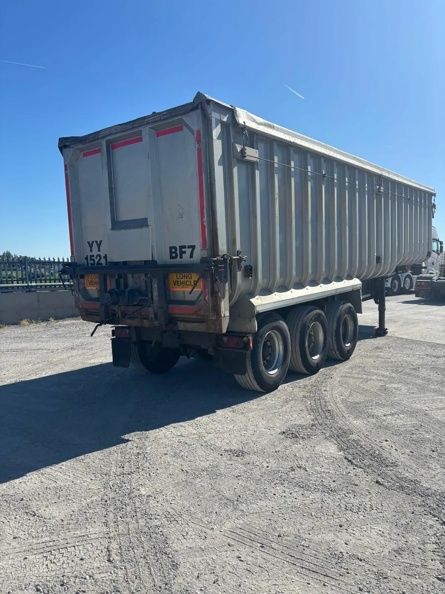 Bulk Alloy Tipping Trailer - Image 1