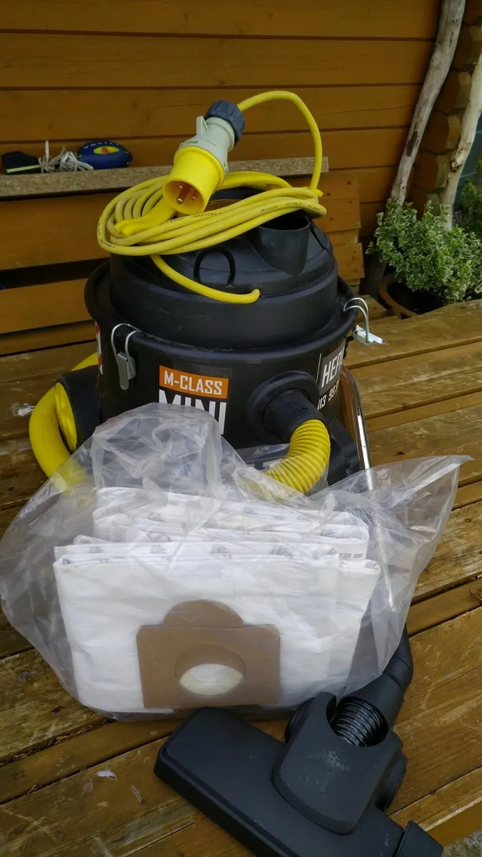 Hepa vacuum cleaner 120 V - Image 3