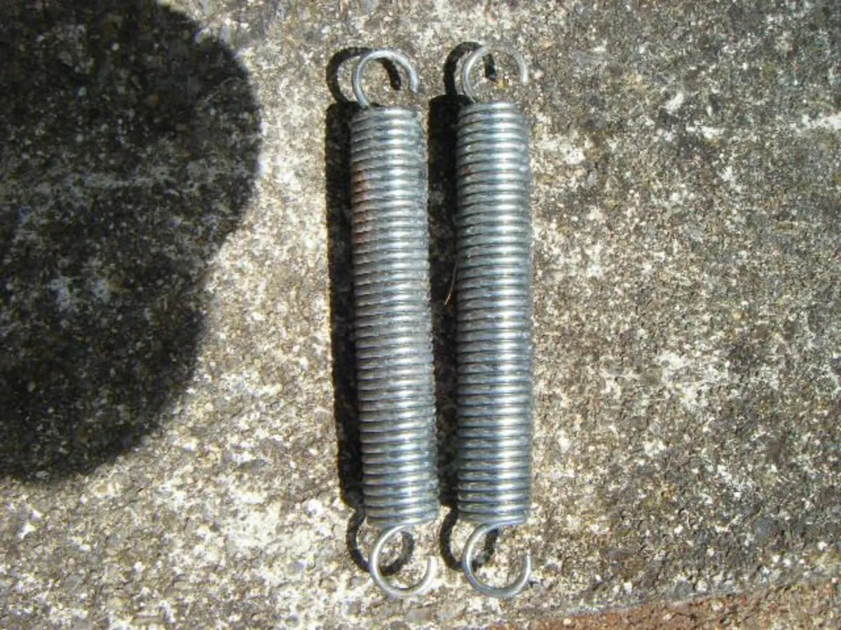 Springs - Image 2
