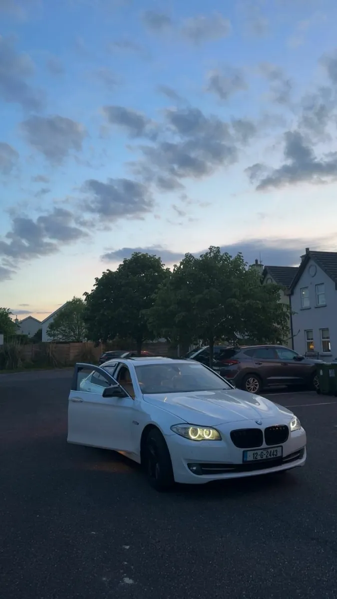 BMW 5-Series 2012 - Image 1