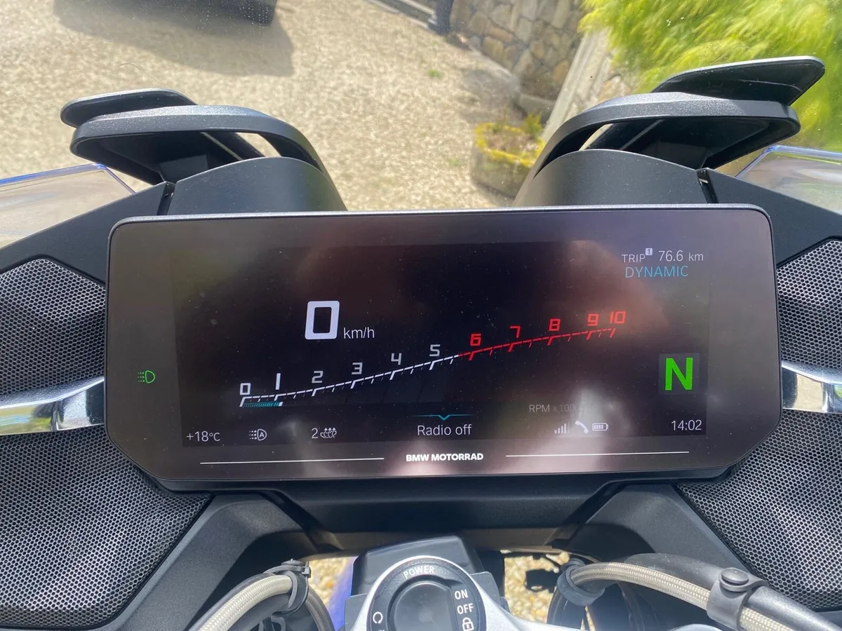 21 bmw r1250 rt - Image 4