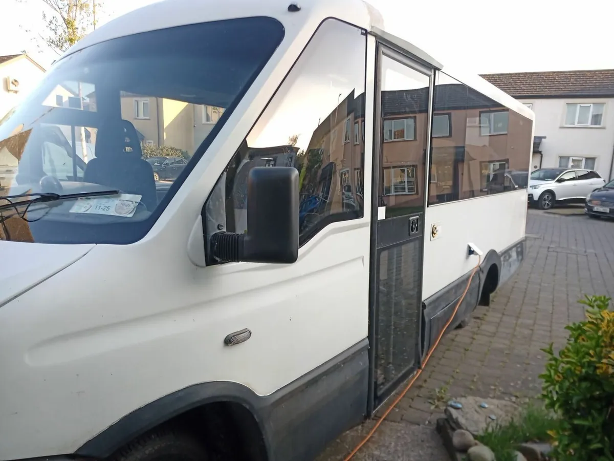 Iveco Daily 5-berth camper - Image 2
