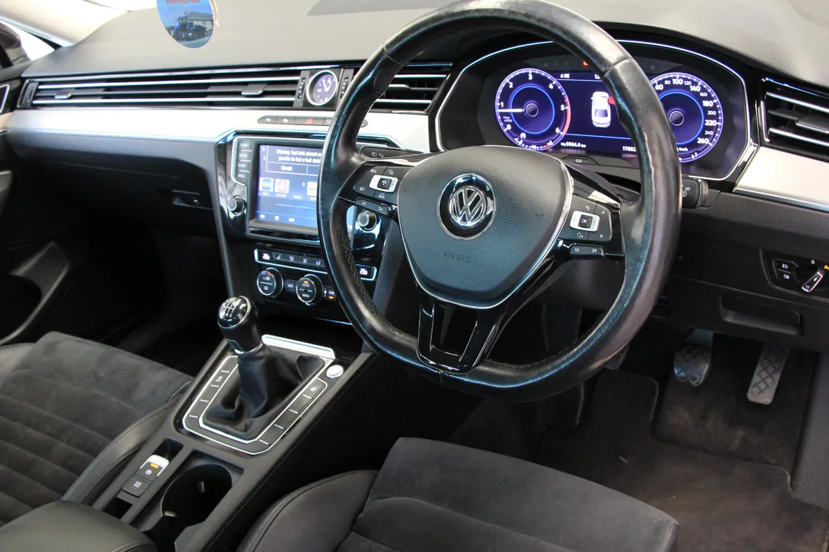 Passat Highline 2.0 Tdi 150 Bhp - Image 3
