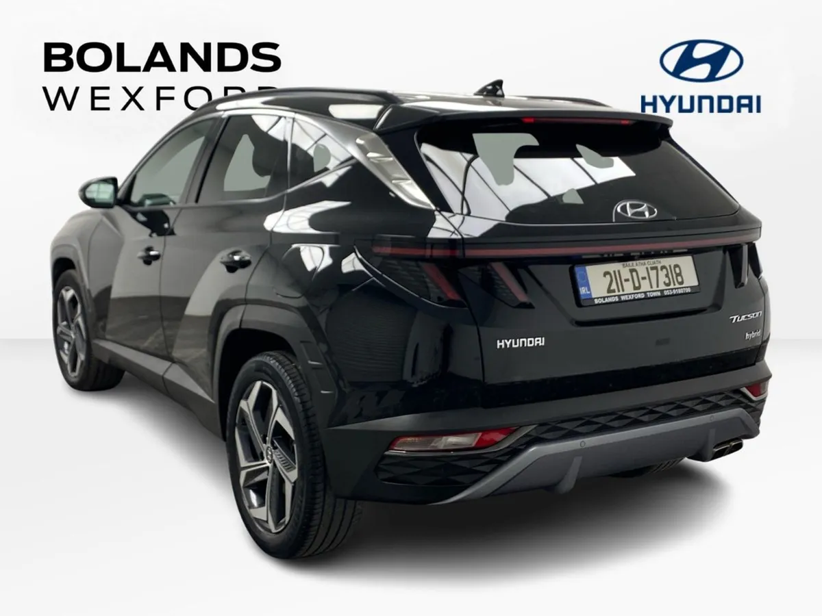 Hyundai Tucson 2WD Executive Plus HEV Auto - Image 4
