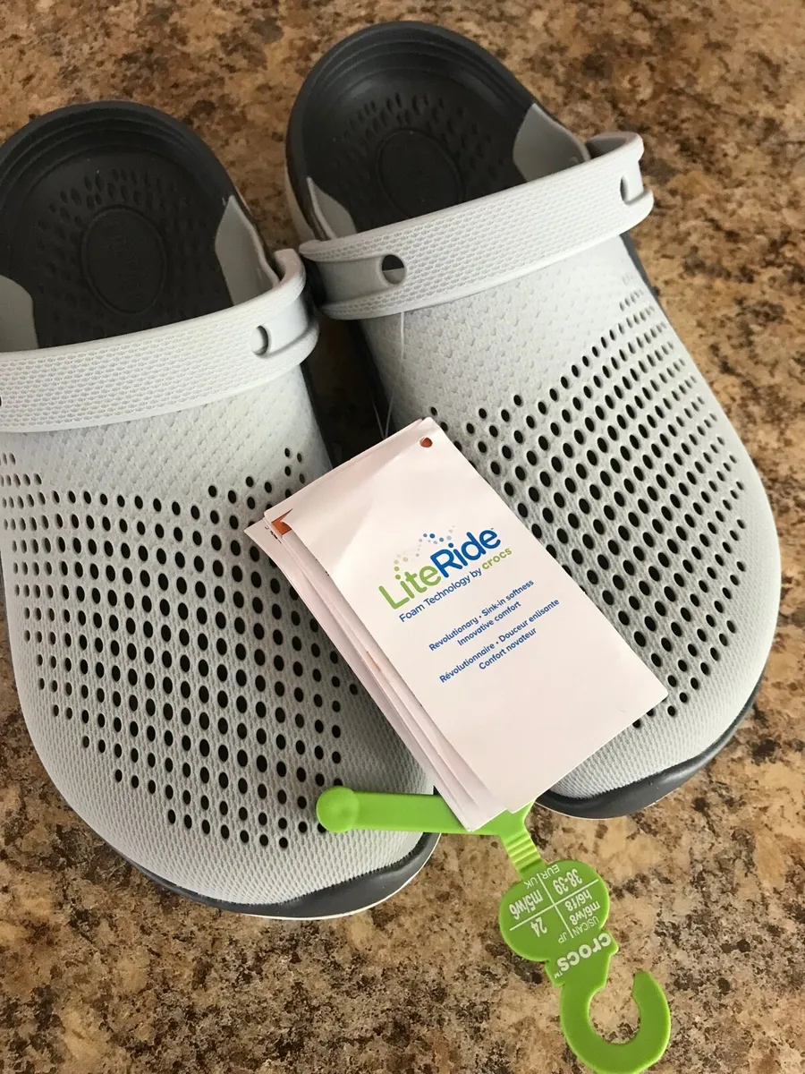 Crocs - Image 1