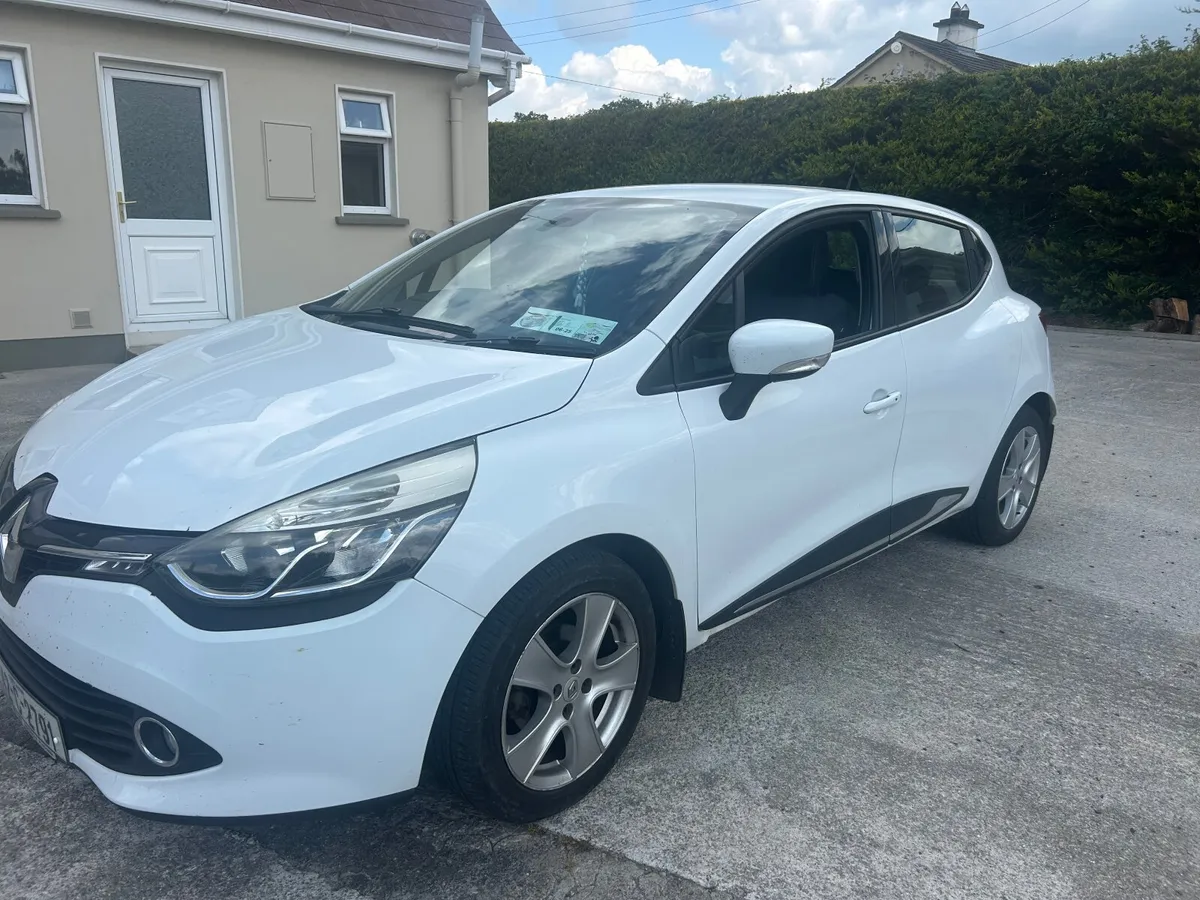 Renault Clio 2014 - Image 1