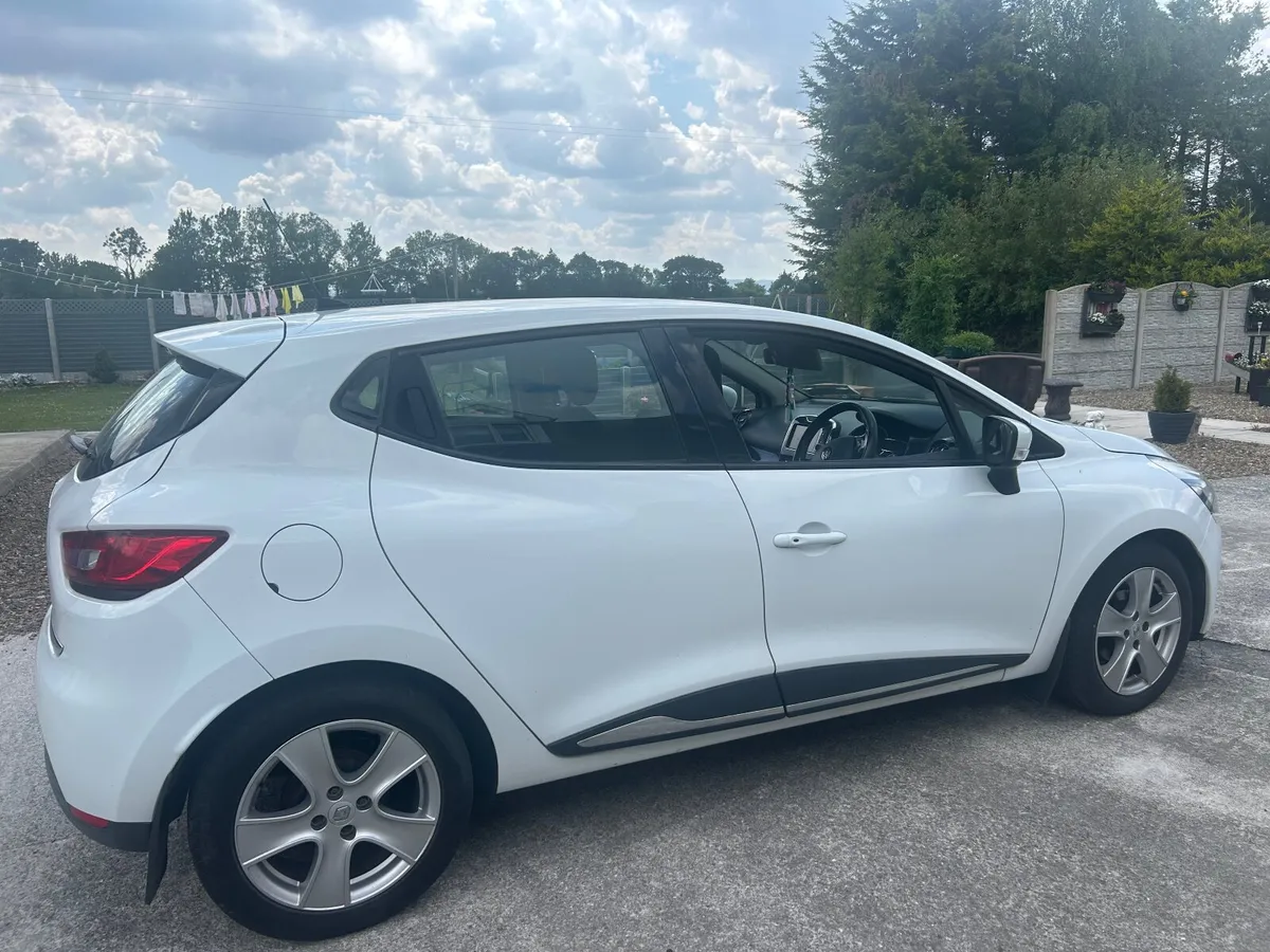 Renault Clio 2014 - Image 4