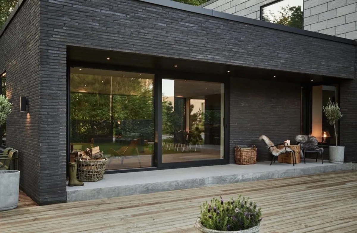 Sliding patio door - Image 1