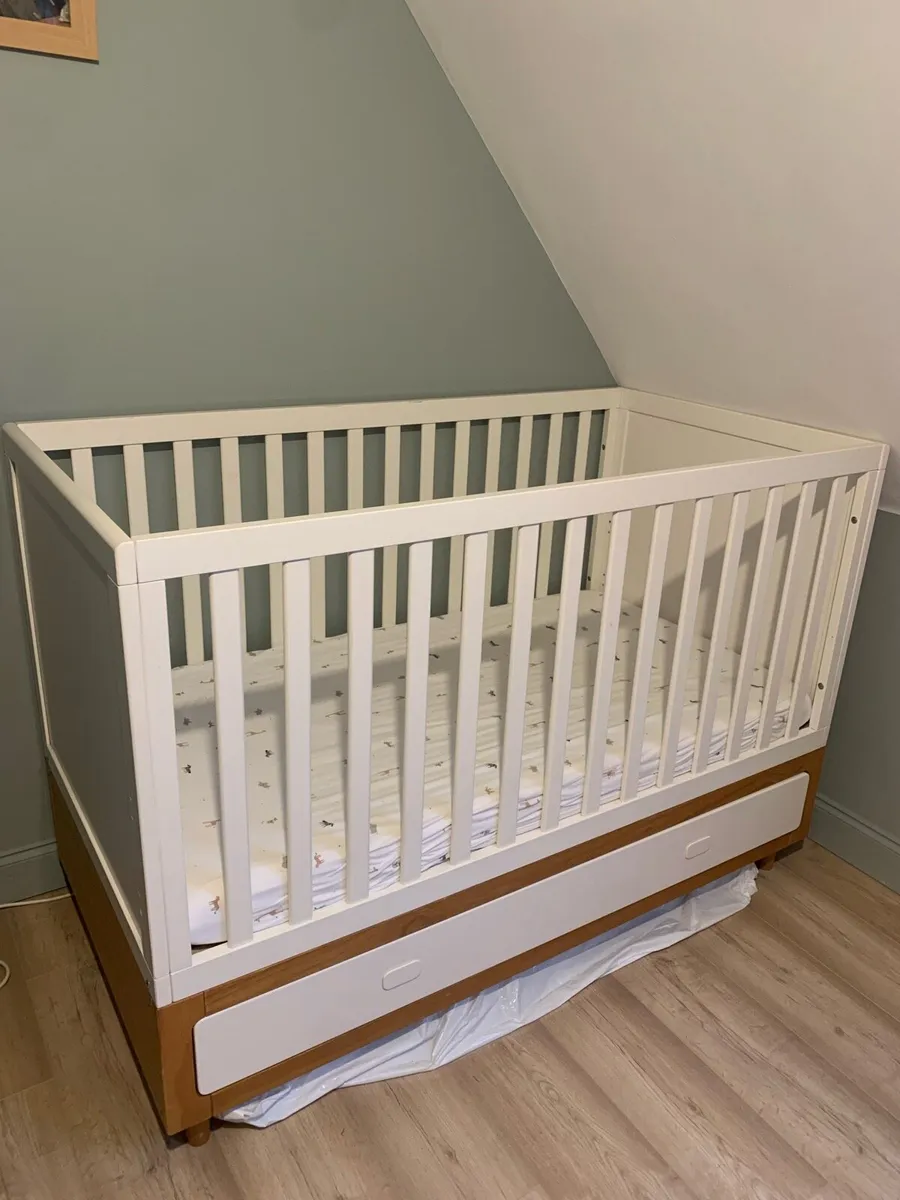Cot bed with drawer - Image 1
