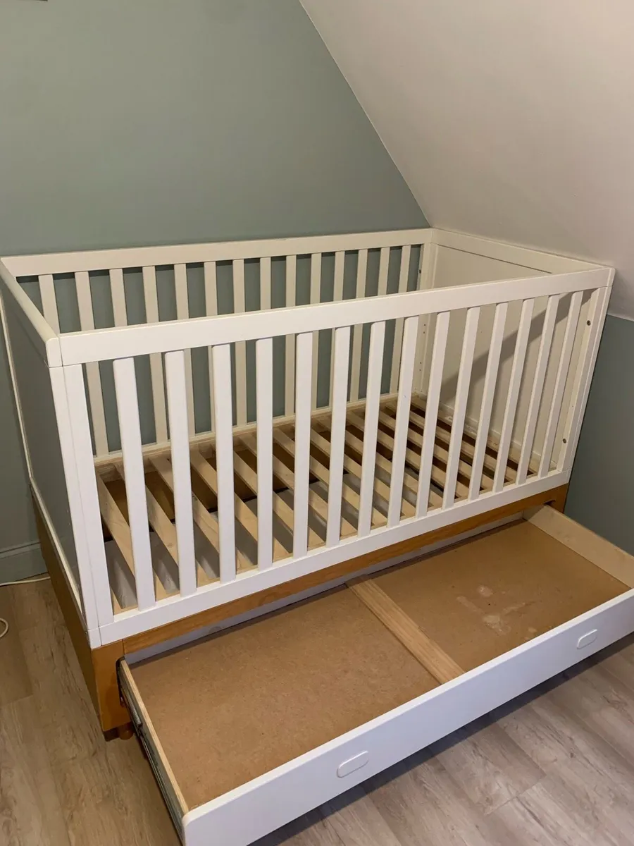 Cot bed with drawer - Image 2