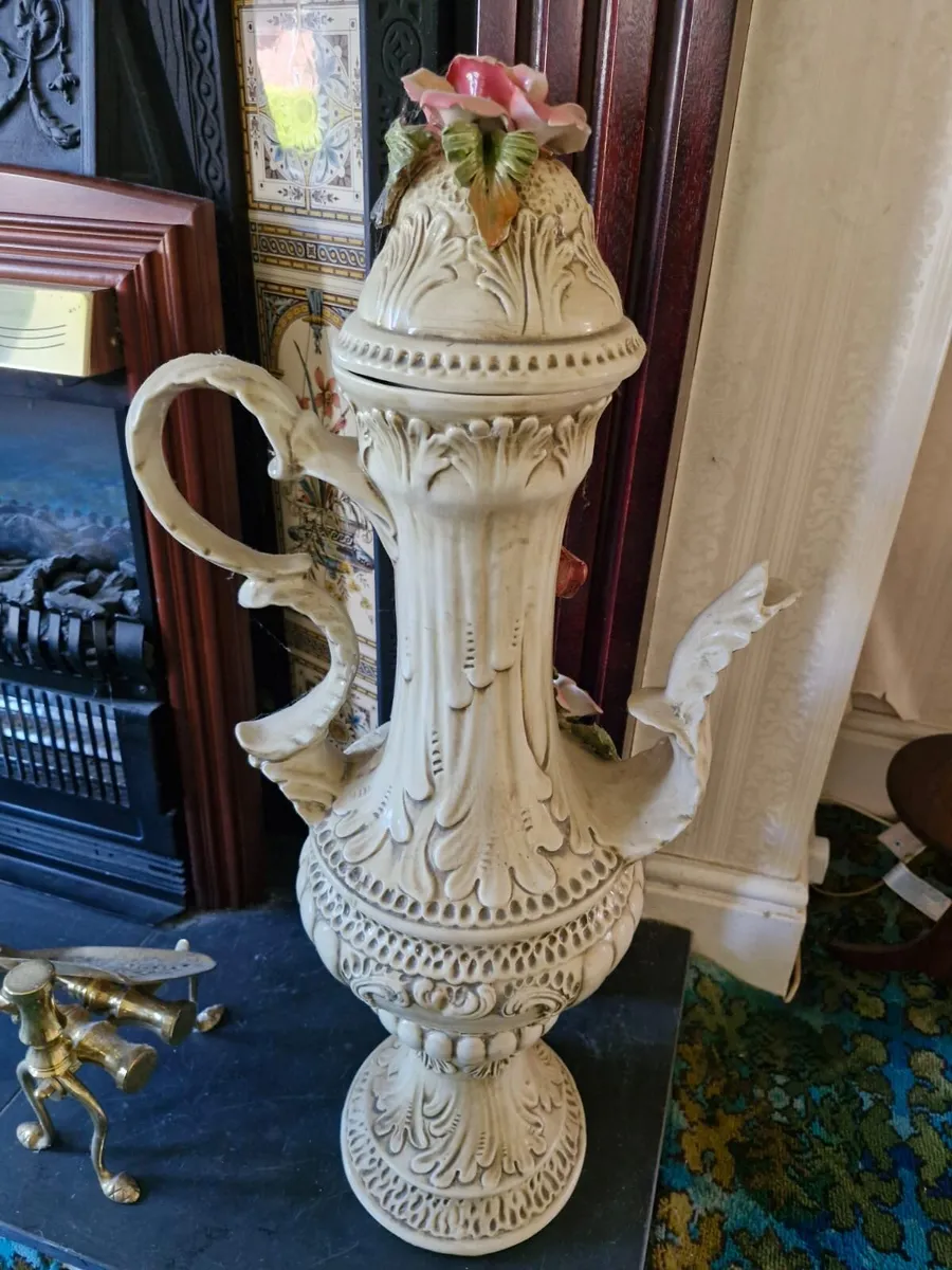 Tall CAPODIMONTE Tea pot - Image 3