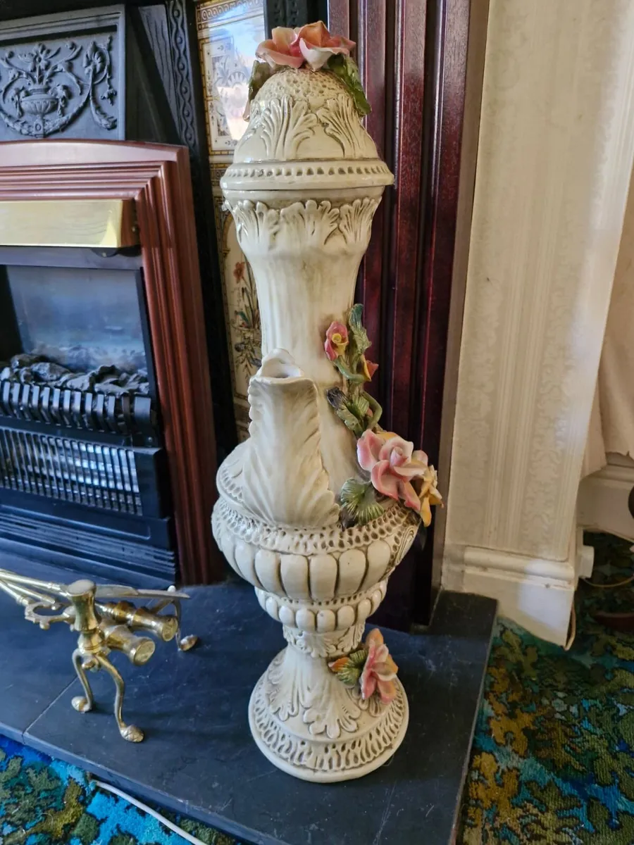 Tall CAPODIMONTE Tea pot - Image 4