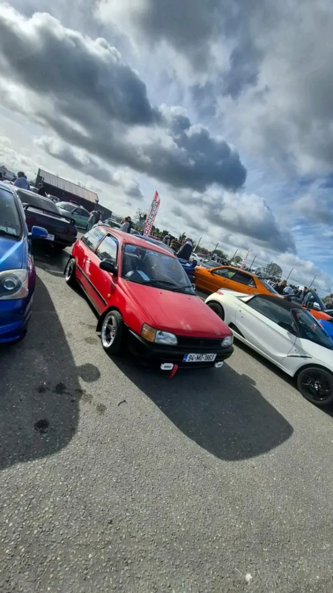 Toyota starlet 1.3 efi - Image 1