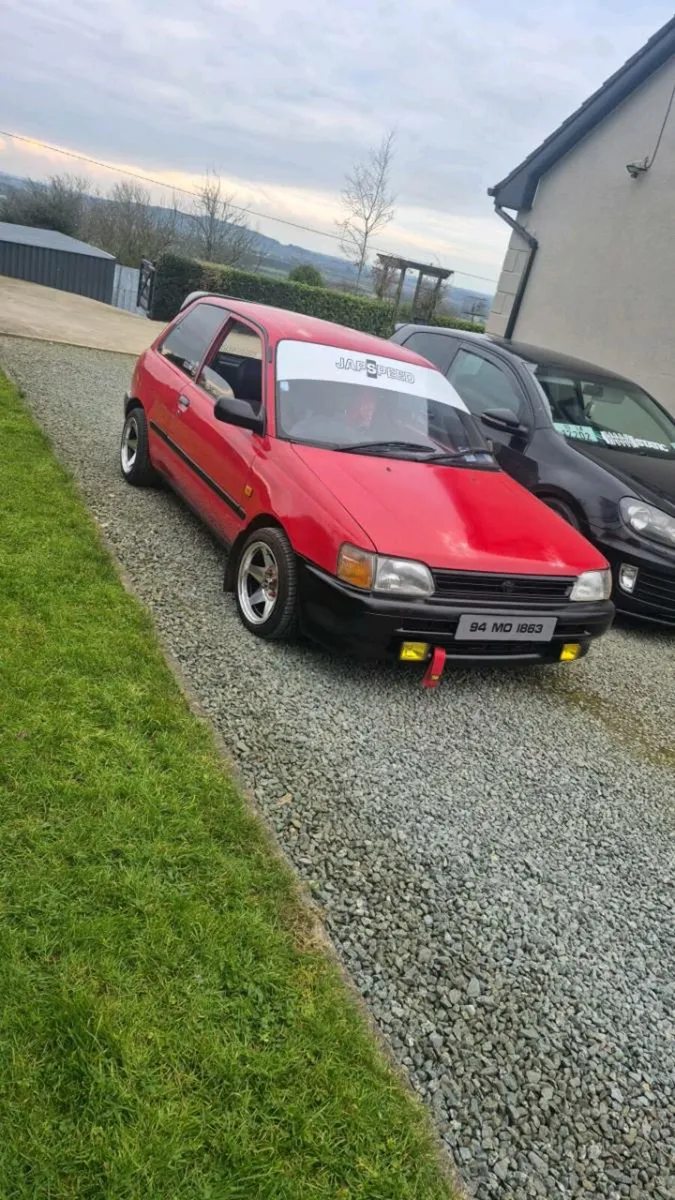 Toyota starlet 1.3 efi - Image 2