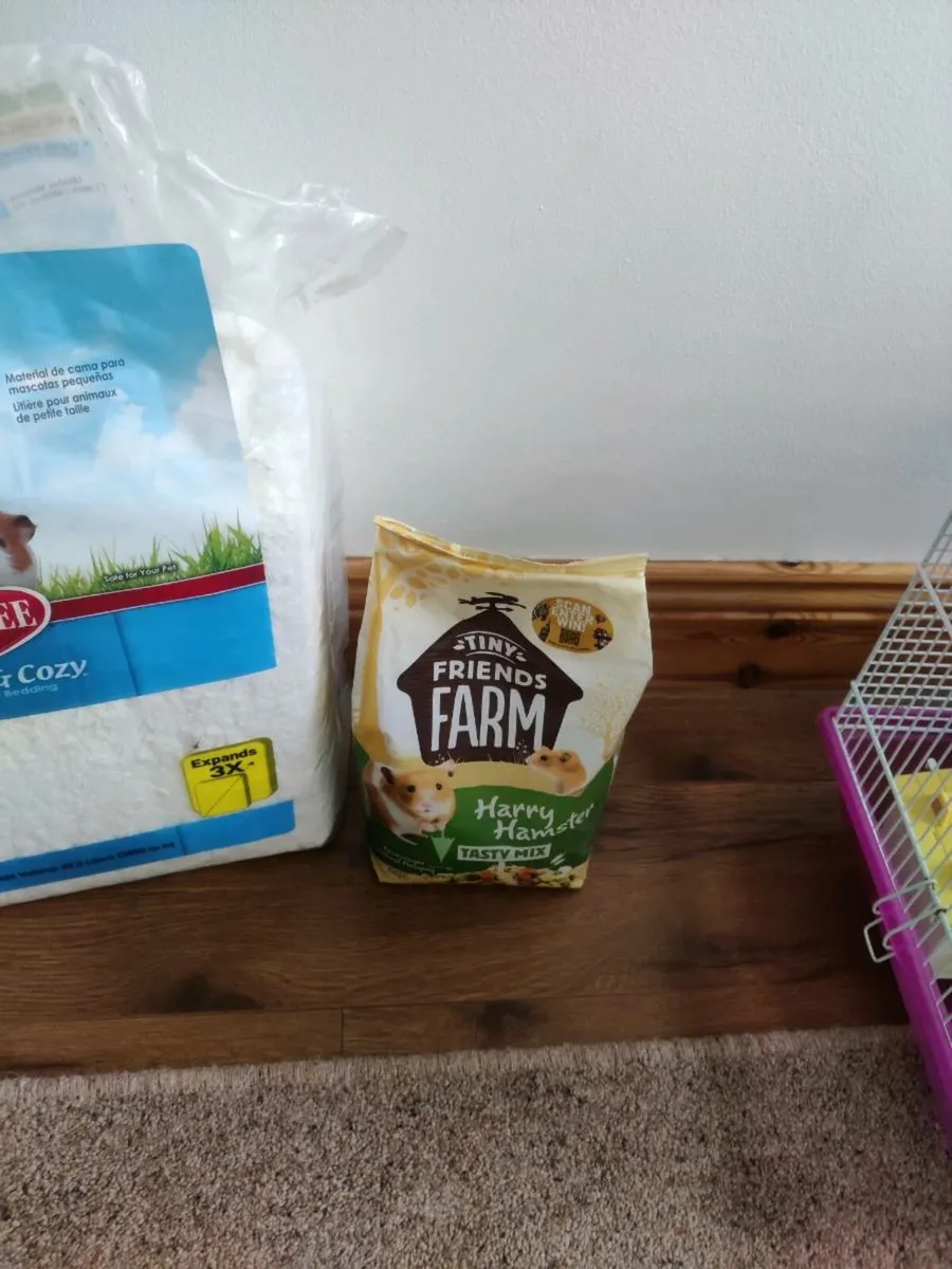 Hamster cage (including supplies) - Image 3