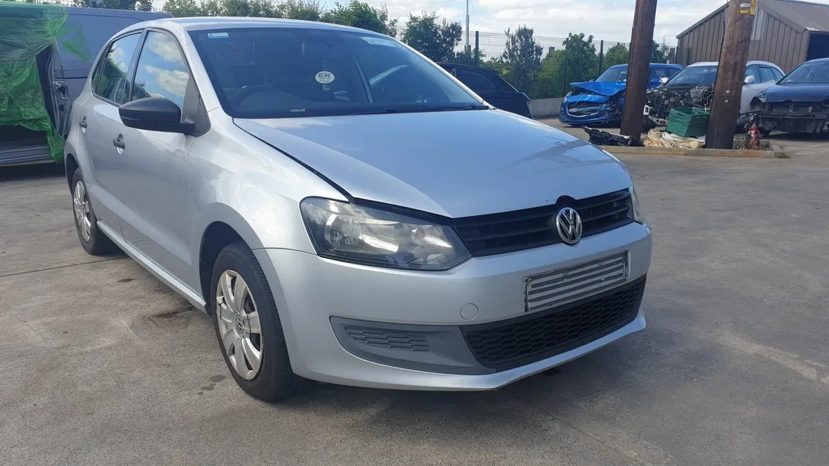 *For parts* Vw Polo S, 1.2 petrol 5 speed (2010). - Image 1