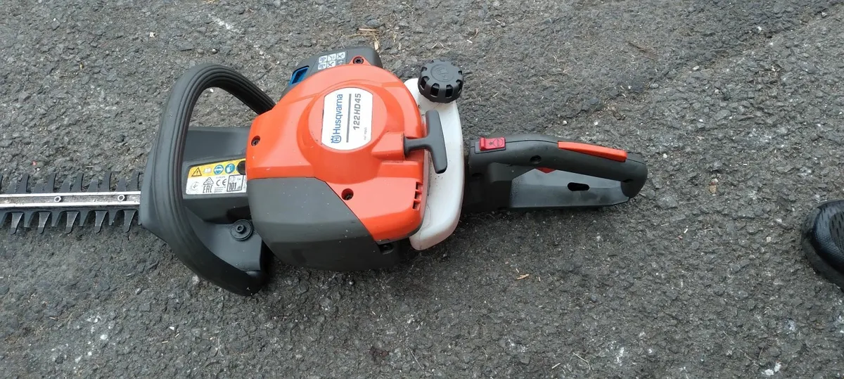 Husqvarna HD 122 read add price too sell - Image 1