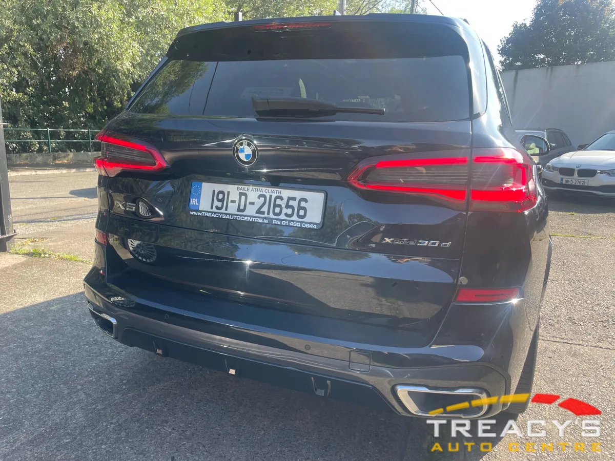 BMW X5 2019 PANORAMIC SUNROOF MSPORT - Image 4