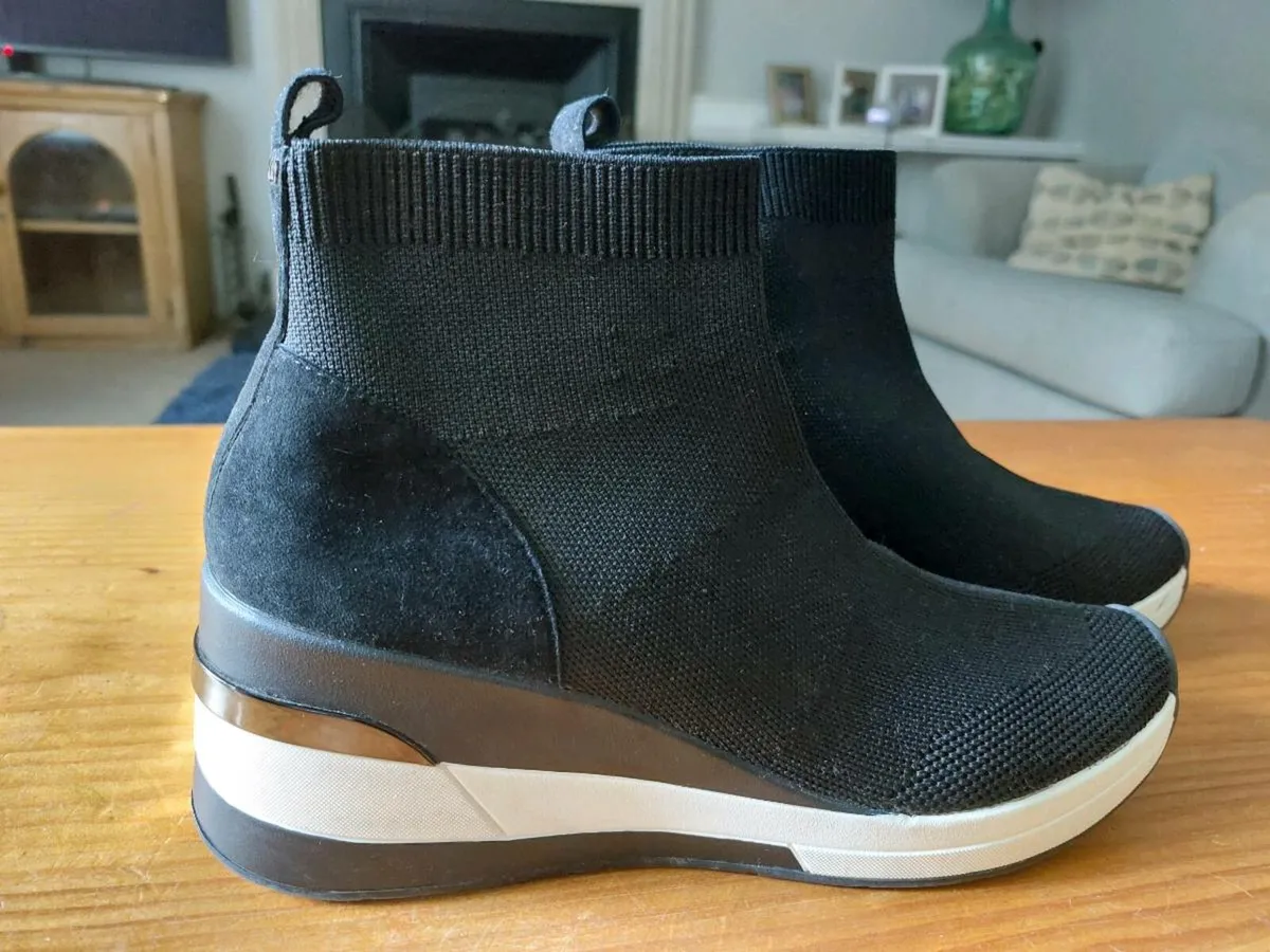 Dune Ankle Boots - Image 3