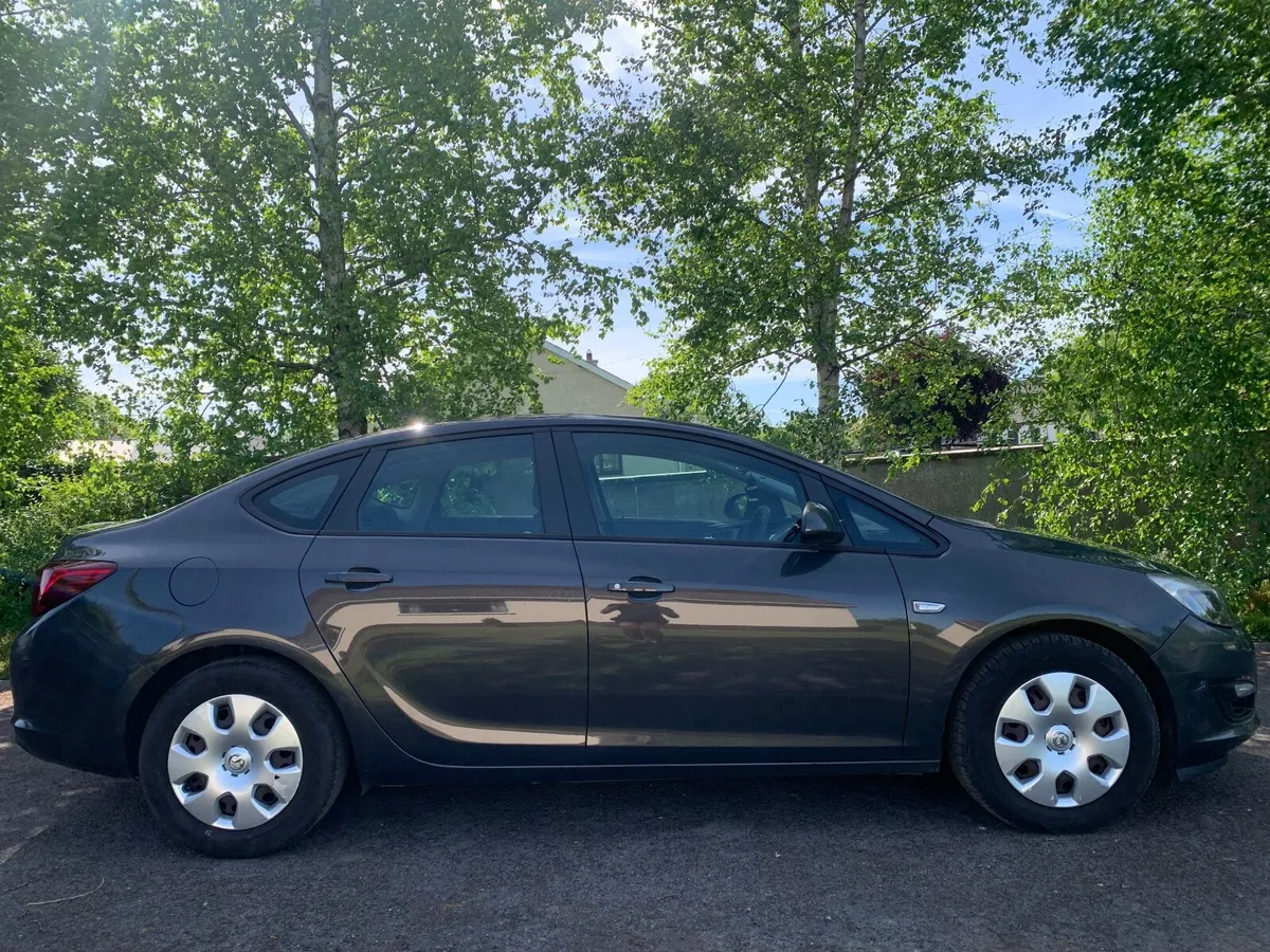 2013 Opel Astra Saloon 1.7 NCT Tested - Image 4