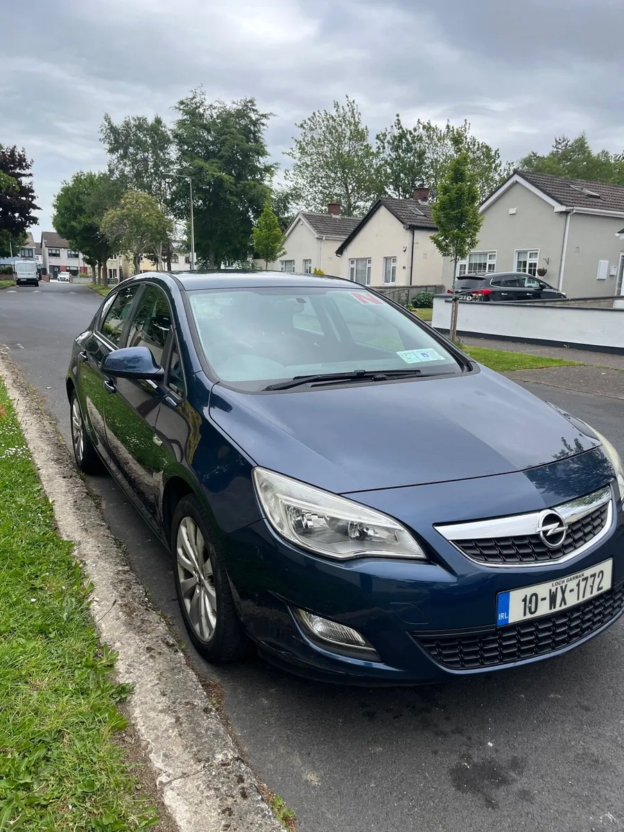 Opel Astra 2010 1.4 petrol Low mileage - Image 1
