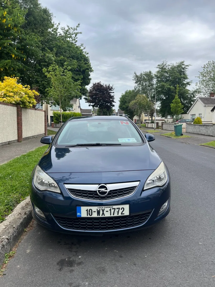 Opel Astra 2010 1.4 petrol Low mileage - Image 2