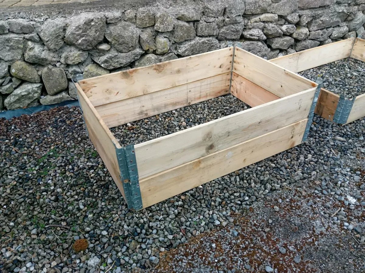 Planting boxes x12 - Image 1