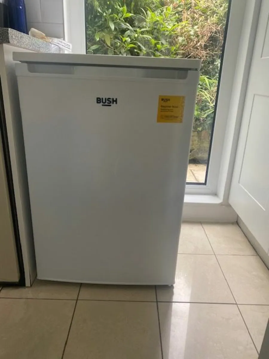 under counter fridge - Image 2