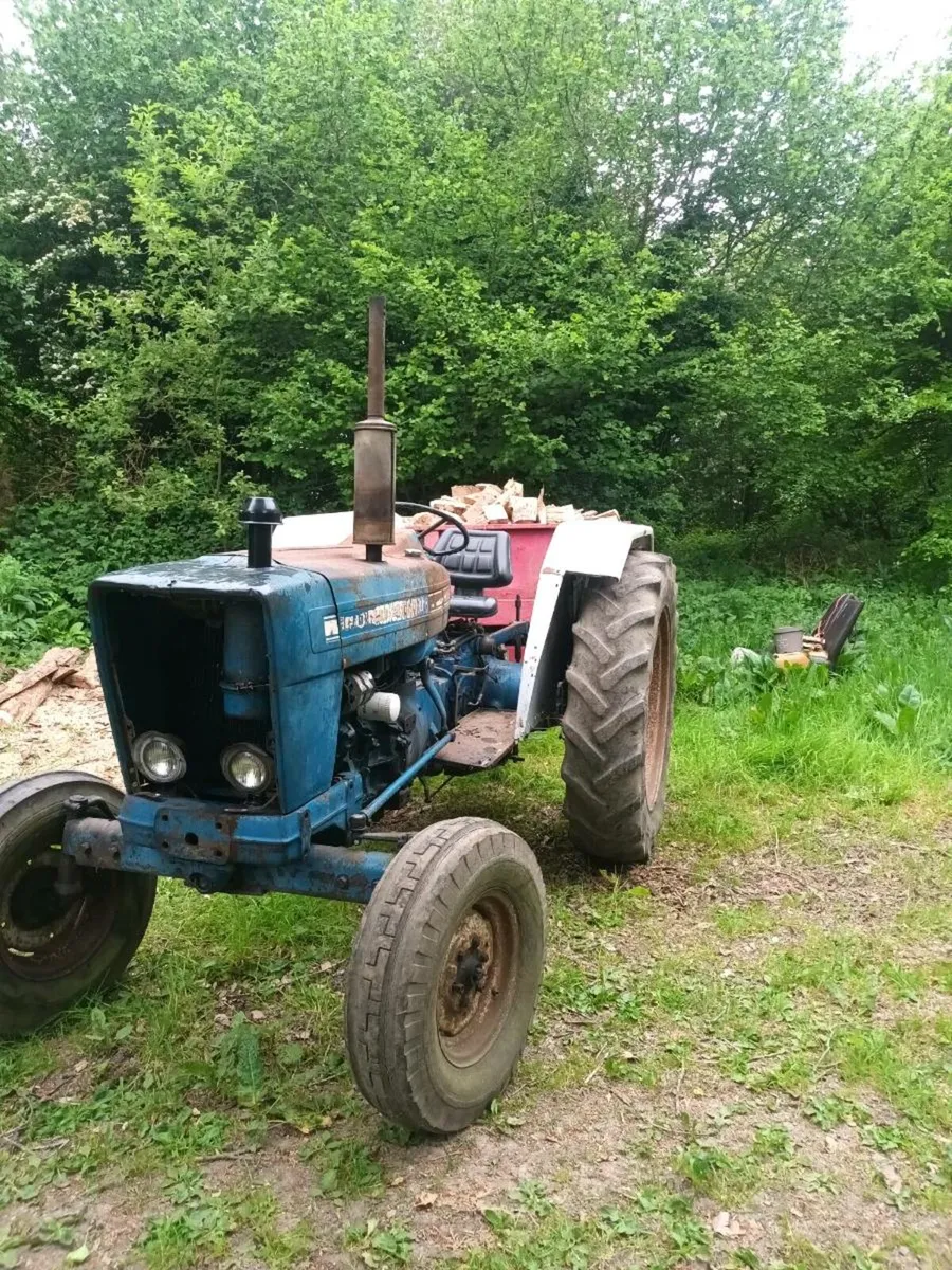 Ford 4000 - Image 1
