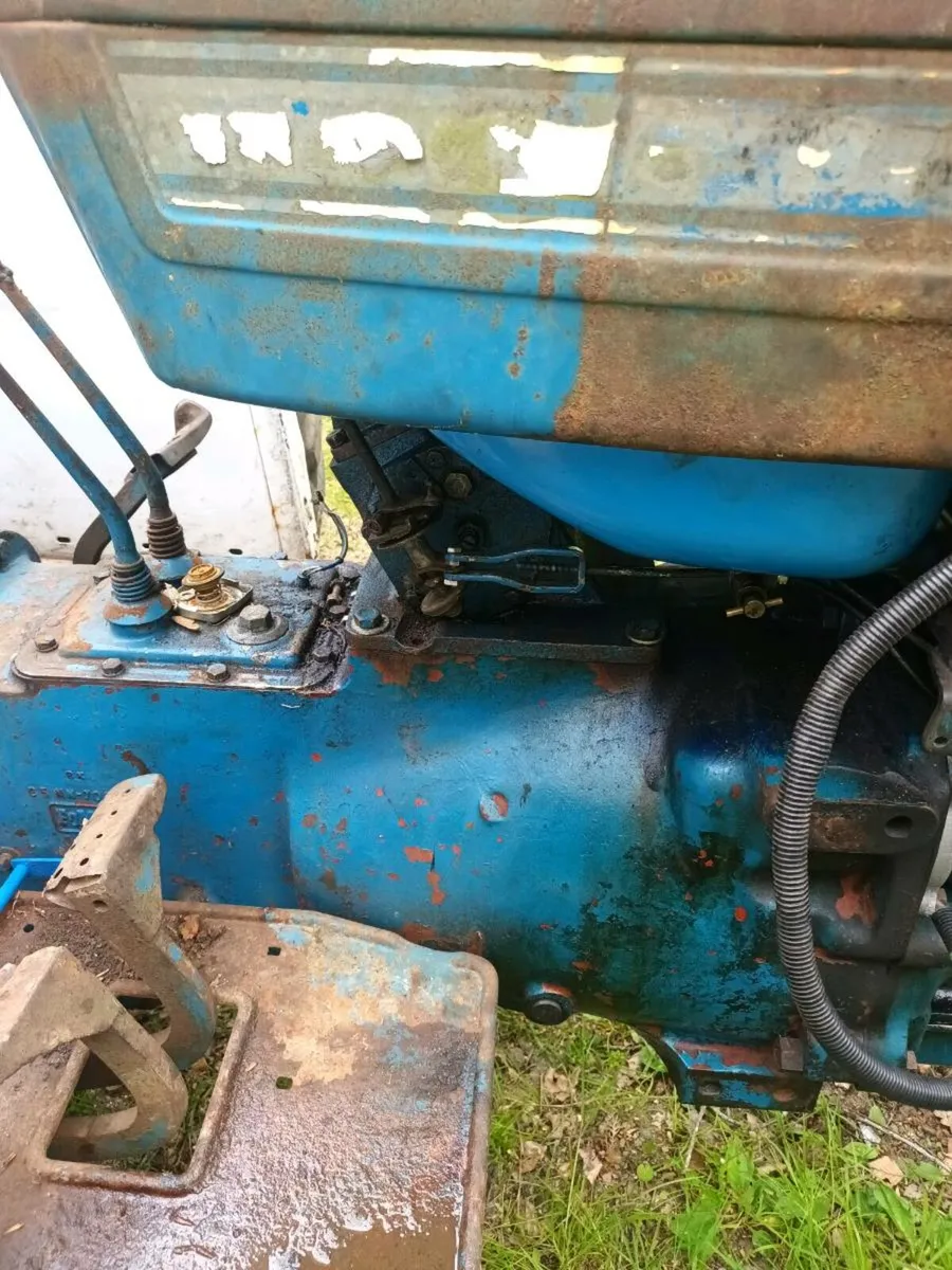 Ford 4000 - Image 3
