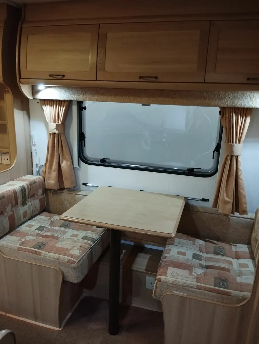 Avondale Caravan - Image 4
