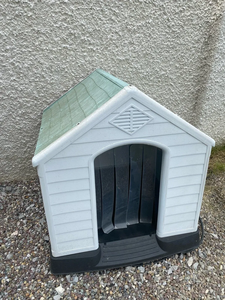 DOG HOUSE - Image 1