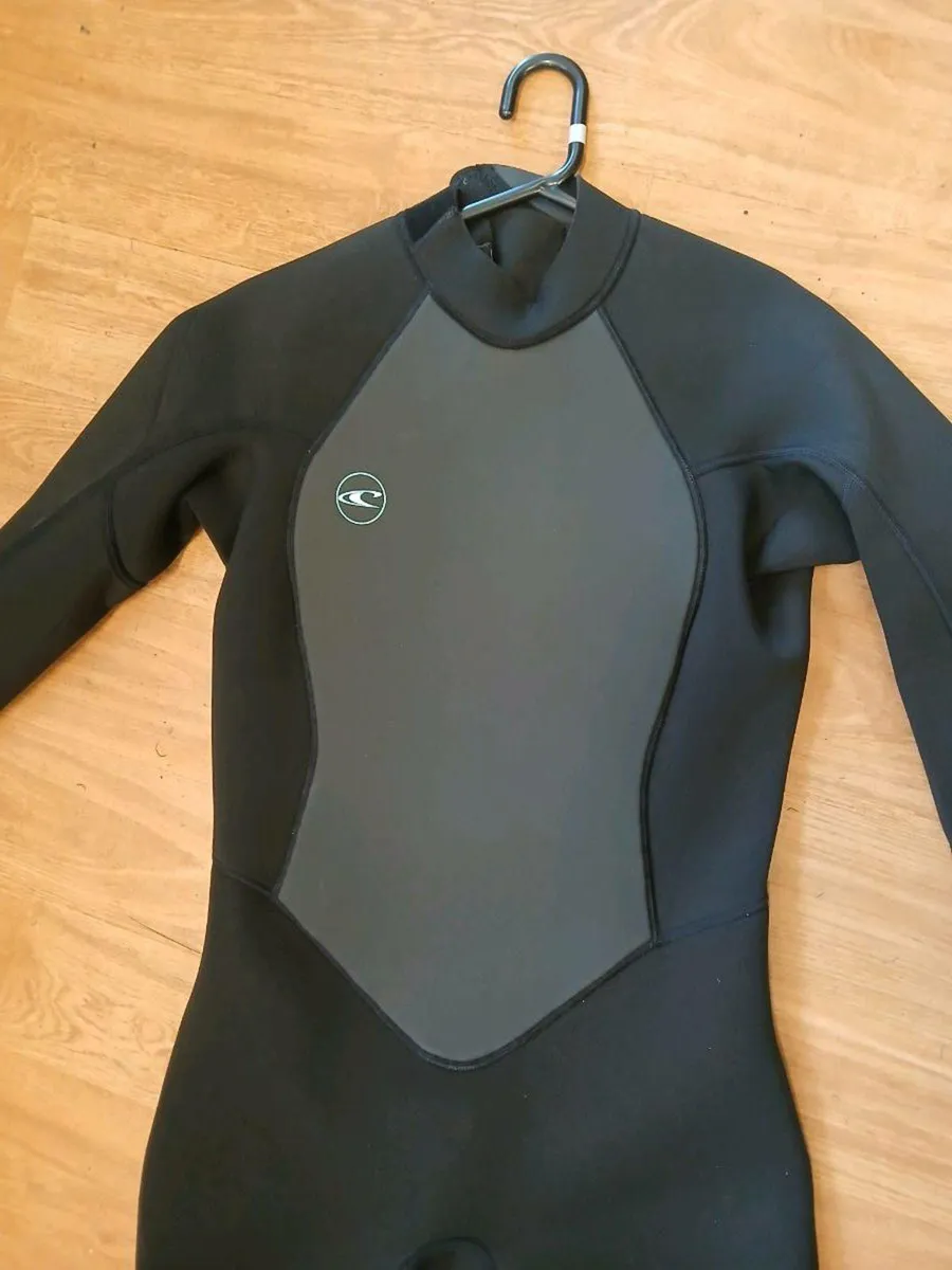 O'Neill 5/3 Ladies wetsuit size 16,  little used - Image 3