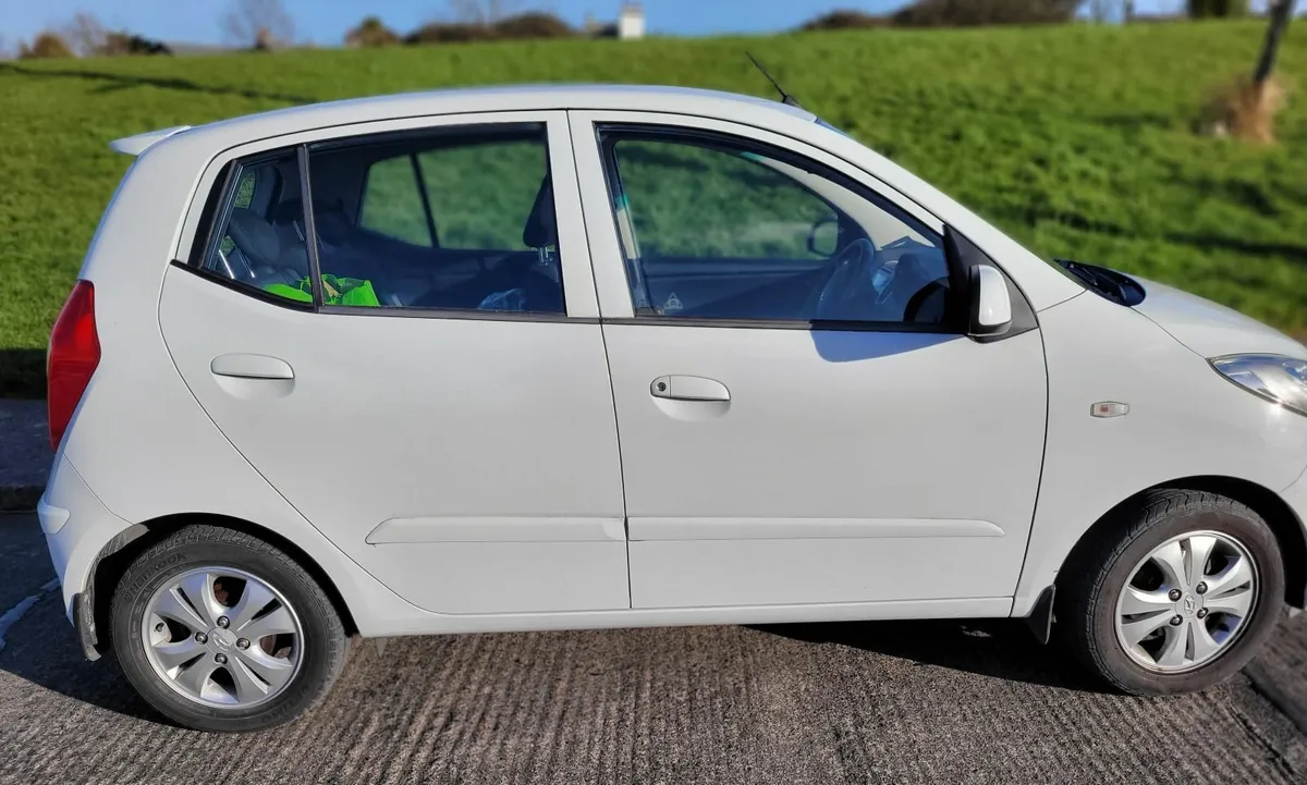 Hyundai i10 2013 - Automatic - Image 1