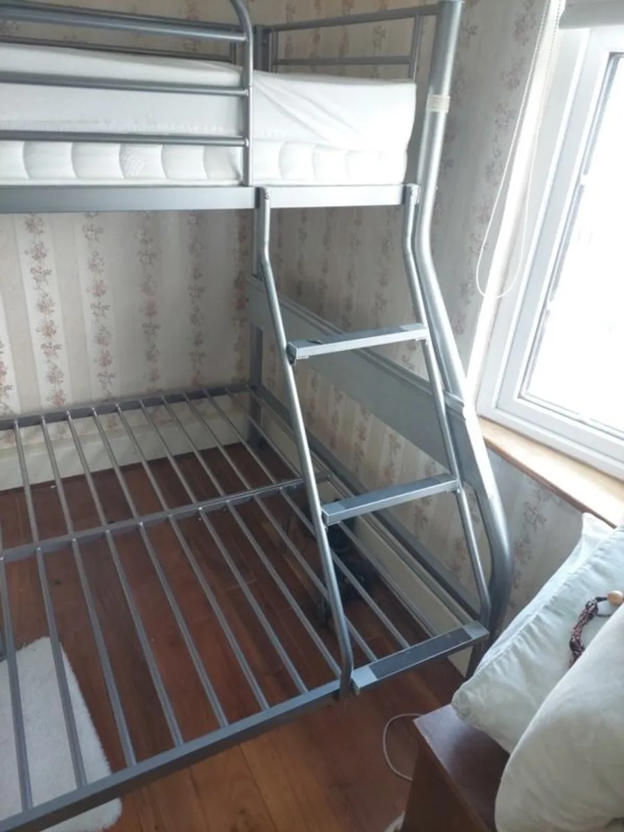 bunk beds 2 and 1 - Image 1