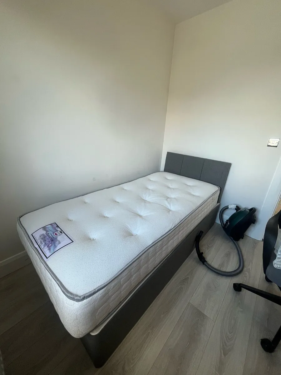 Divan bed - Image 1