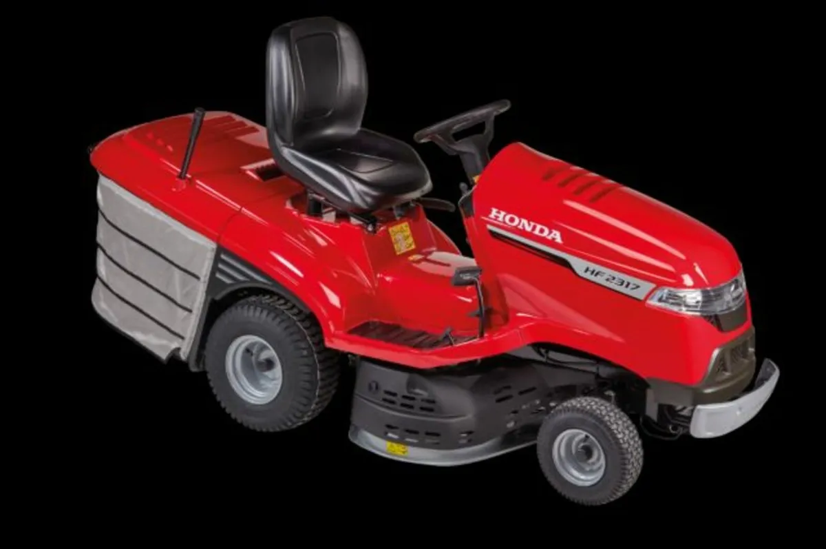 HF2317 HME ride on tractor mower - Image 1