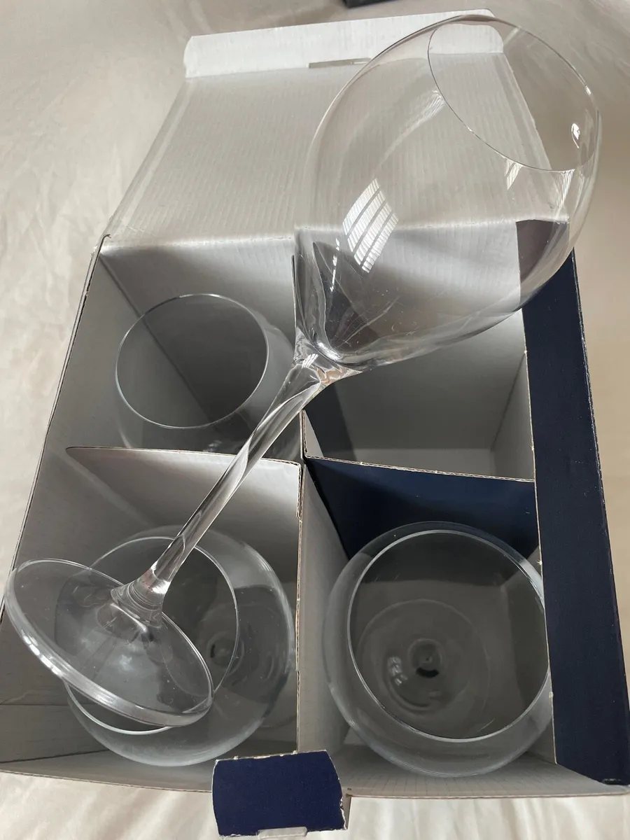 Wine glasses - Image 4