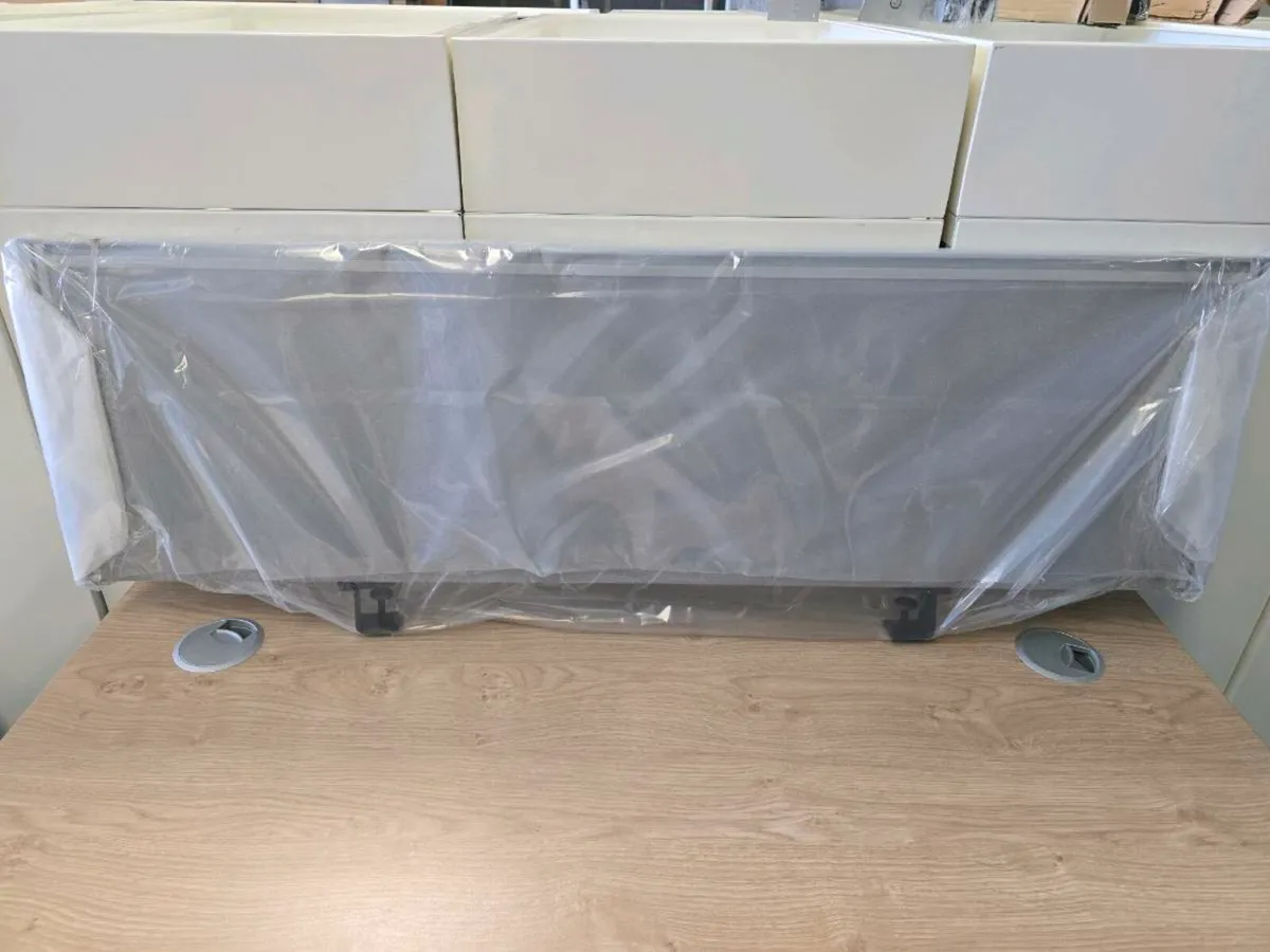 Desk dividers new. - Image 1