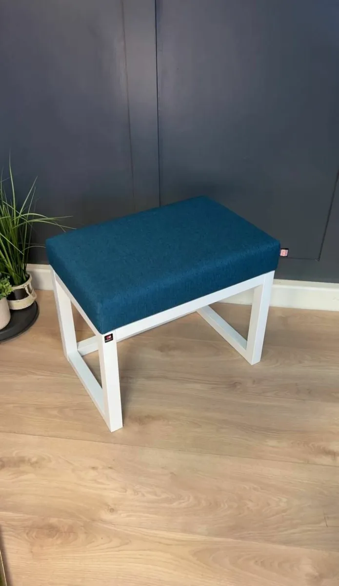 Wooden-Framed Bench 60x40cm - Image 1