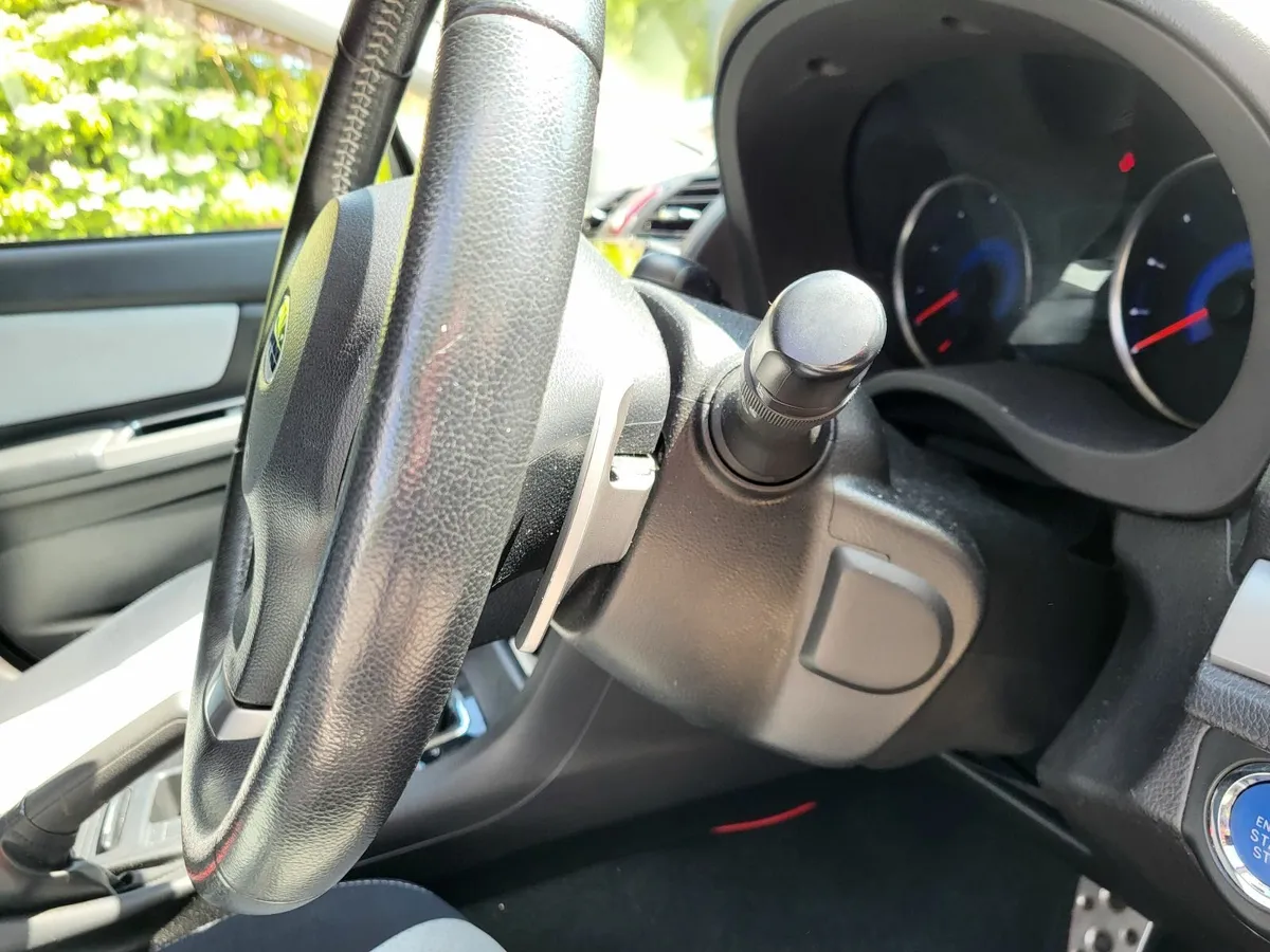 Subaru XV Impreza 2014 2l petrol hybrid - Image 4