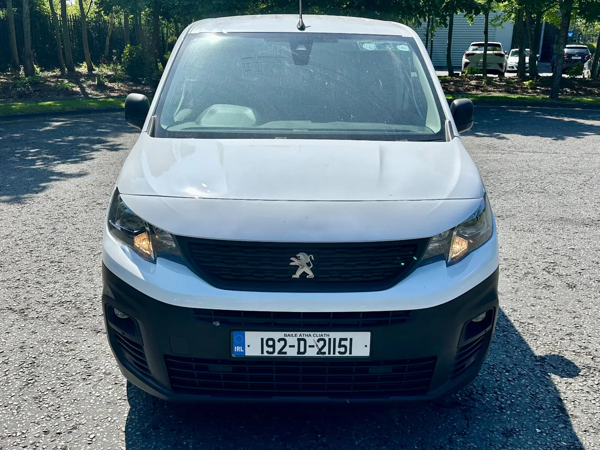 Peugeot Partner Professional LWB 2019 - Image 2