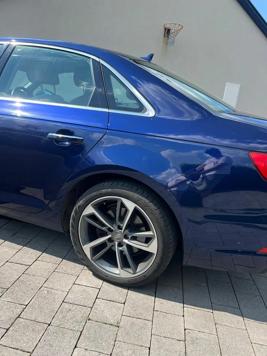 Audi A4 2019 - Image 3