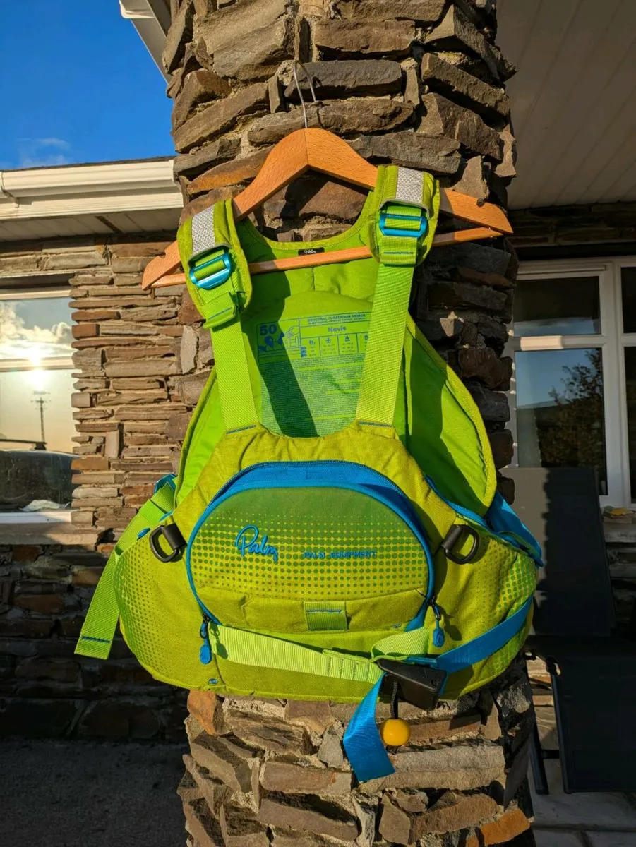 Palm Nevis PFD / BA size M/L - Image 1