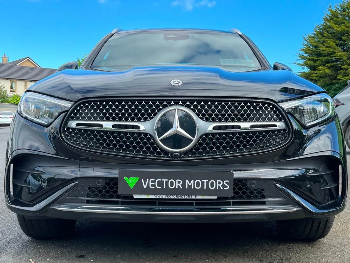 Mercedes-Benz GLC-Class AMG Line 300E 4matic Phev - Image 3